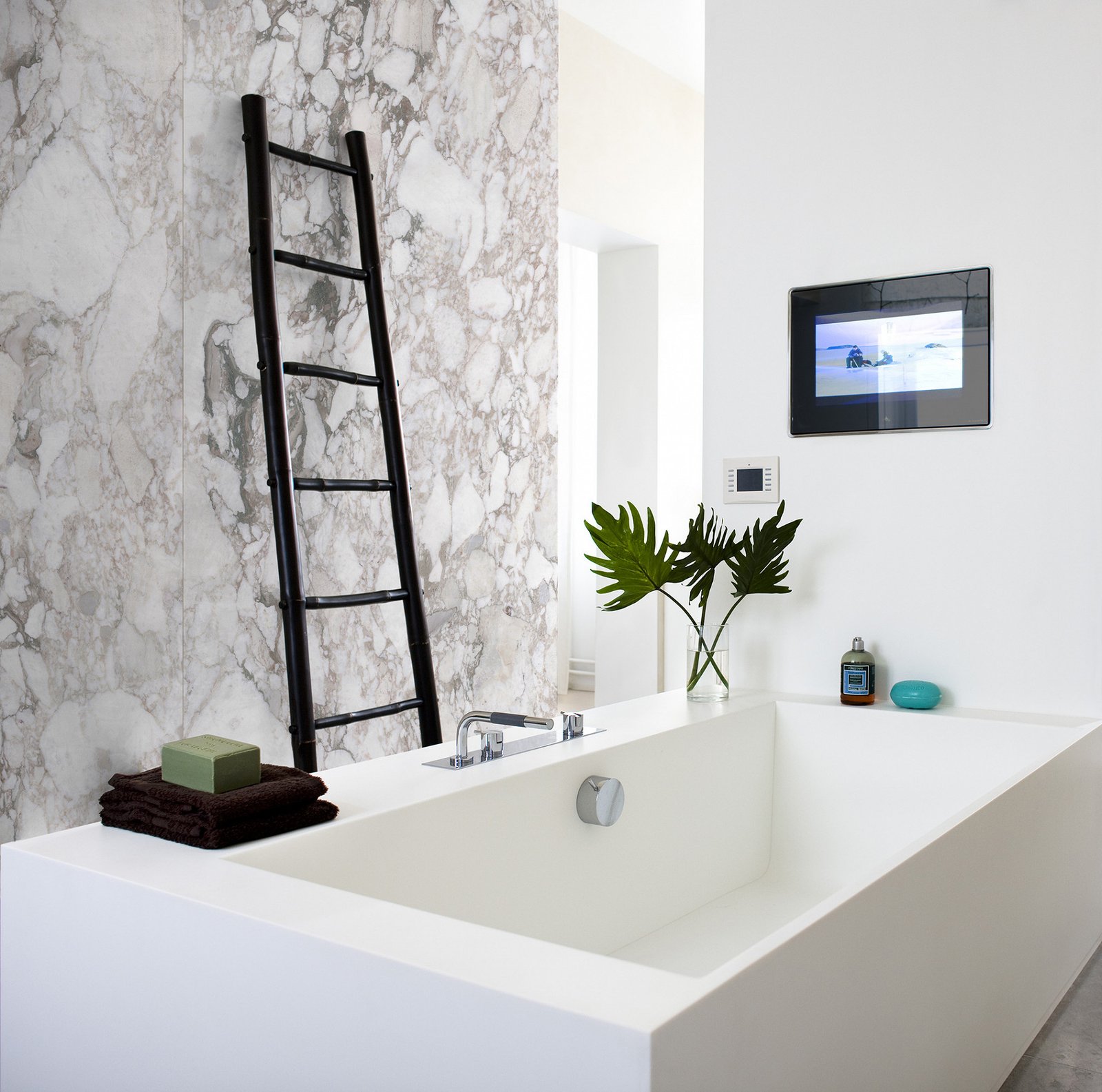 RWK103 Calacatta, PT - Image 9